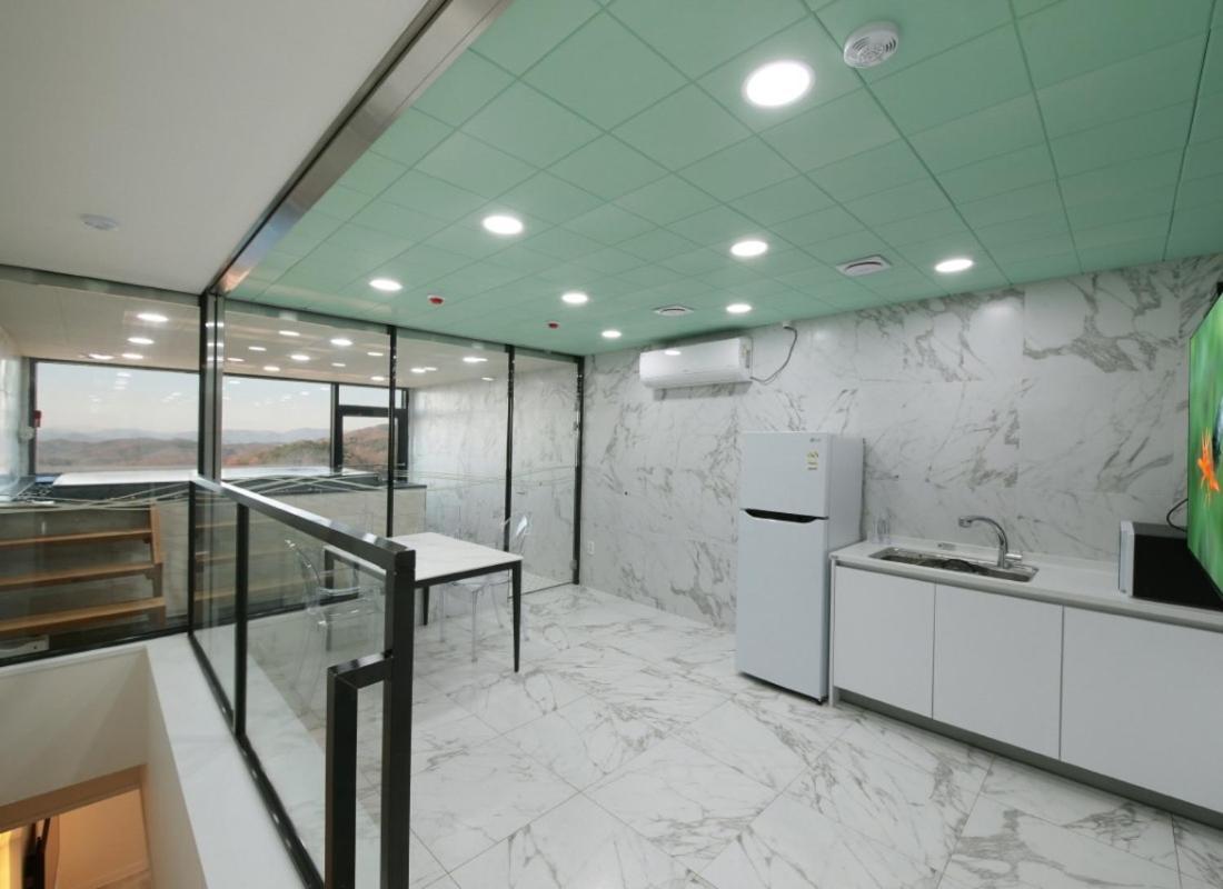 Wj Hotel Pool House Wonju Exterior photo